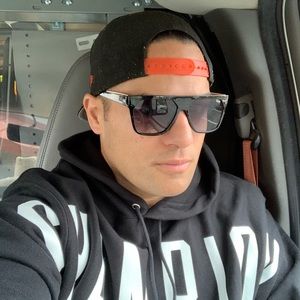 Meet your Posher, Reuel